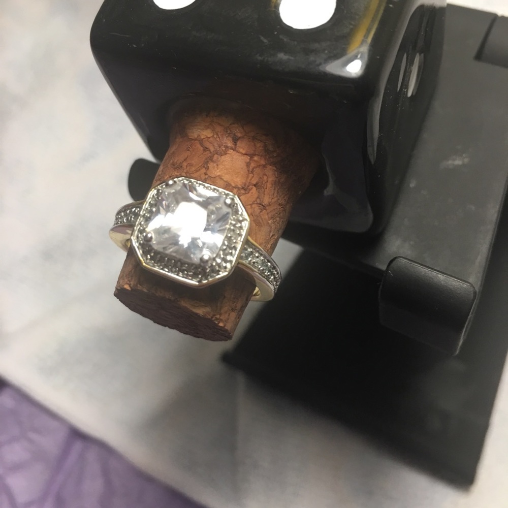 Ring - Picture 3 of 3